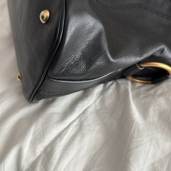 Black Leather Women's Bag

ICONIC YSL MUSE BAG - Picture 15 of 17